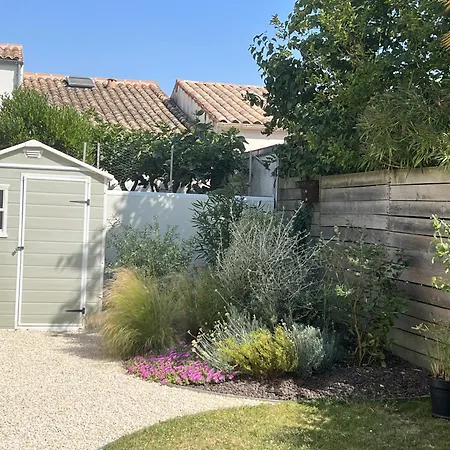 Holiday home Maison Conviviale Pres Du Chateau