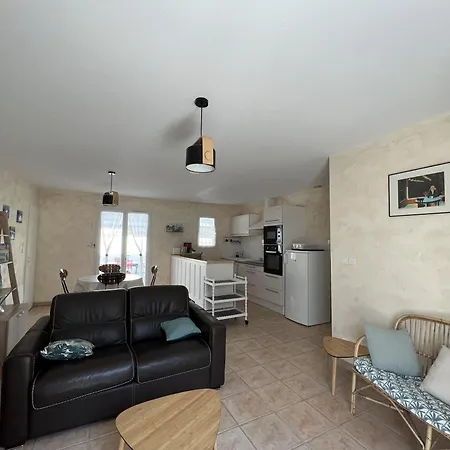 Holiday home Maison Conviviale Pres Du Chateau Le Chateau-d'Oleron